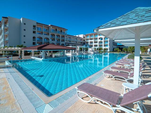 Grand Memories Holguin