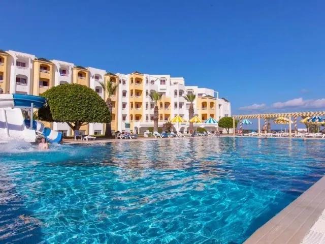 Thapsus Beach resort